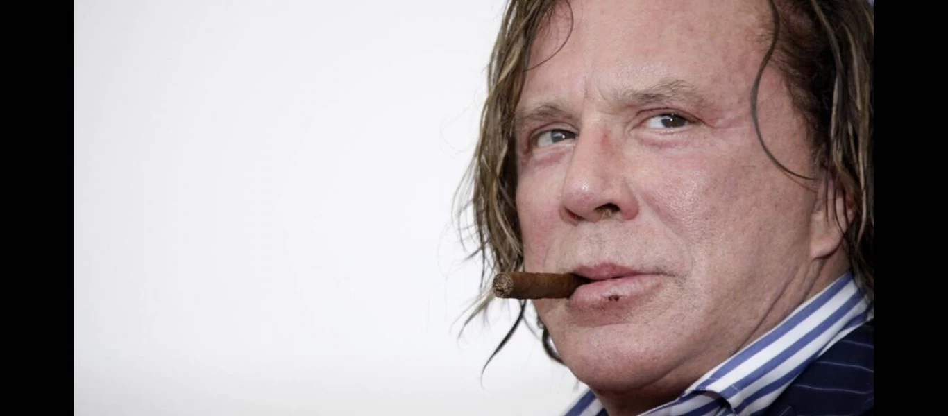 Μίκι Ρουρκ: «Ήθελα να πεθάνω - Ο σκύλος μου με κοιτούσε και άρχισε να κλαίει»